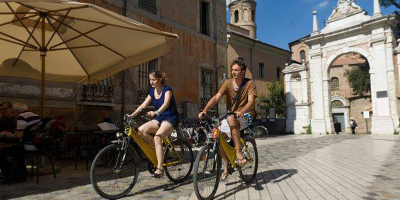 En bicicleta por Rávena