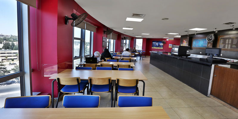 La cafetería de la escuela