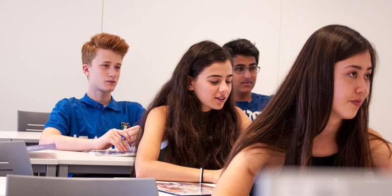Curso de verano para jóvenes estudiantes